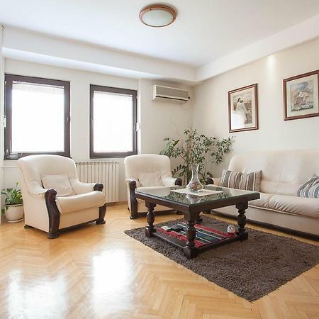 White Apartment Üsküp Dış mekan fotoğraf